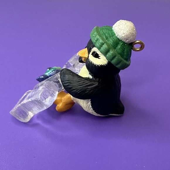 Hallmark Cool Decade 2001 Penguin Polar Animal Figurines, Dated Discontinued VTG - Picture 4 of 5